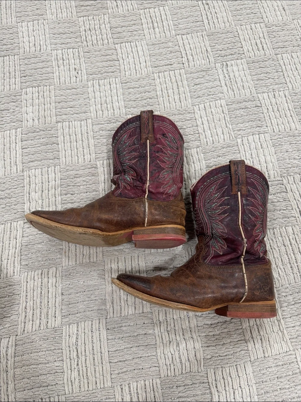 Ariat Brown Leather Kids Cowboy Boots with Burgundy Shaft